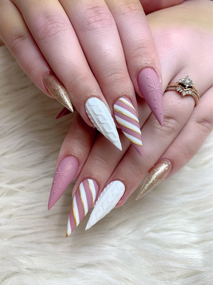 Celebrity-Inspired Acrylic Nail